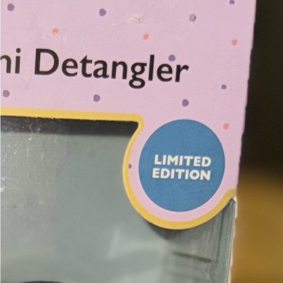 Disney Princess Belle Hairbrush Set - Pink and Gold - Picture 3 of 3